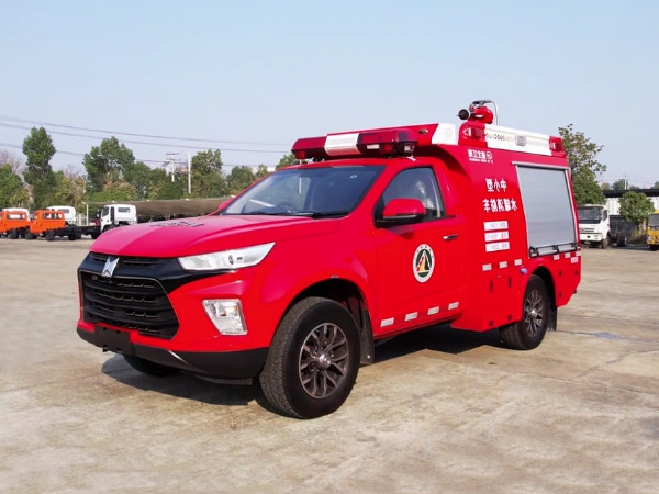 五十铃皮卡1.7吨消防车