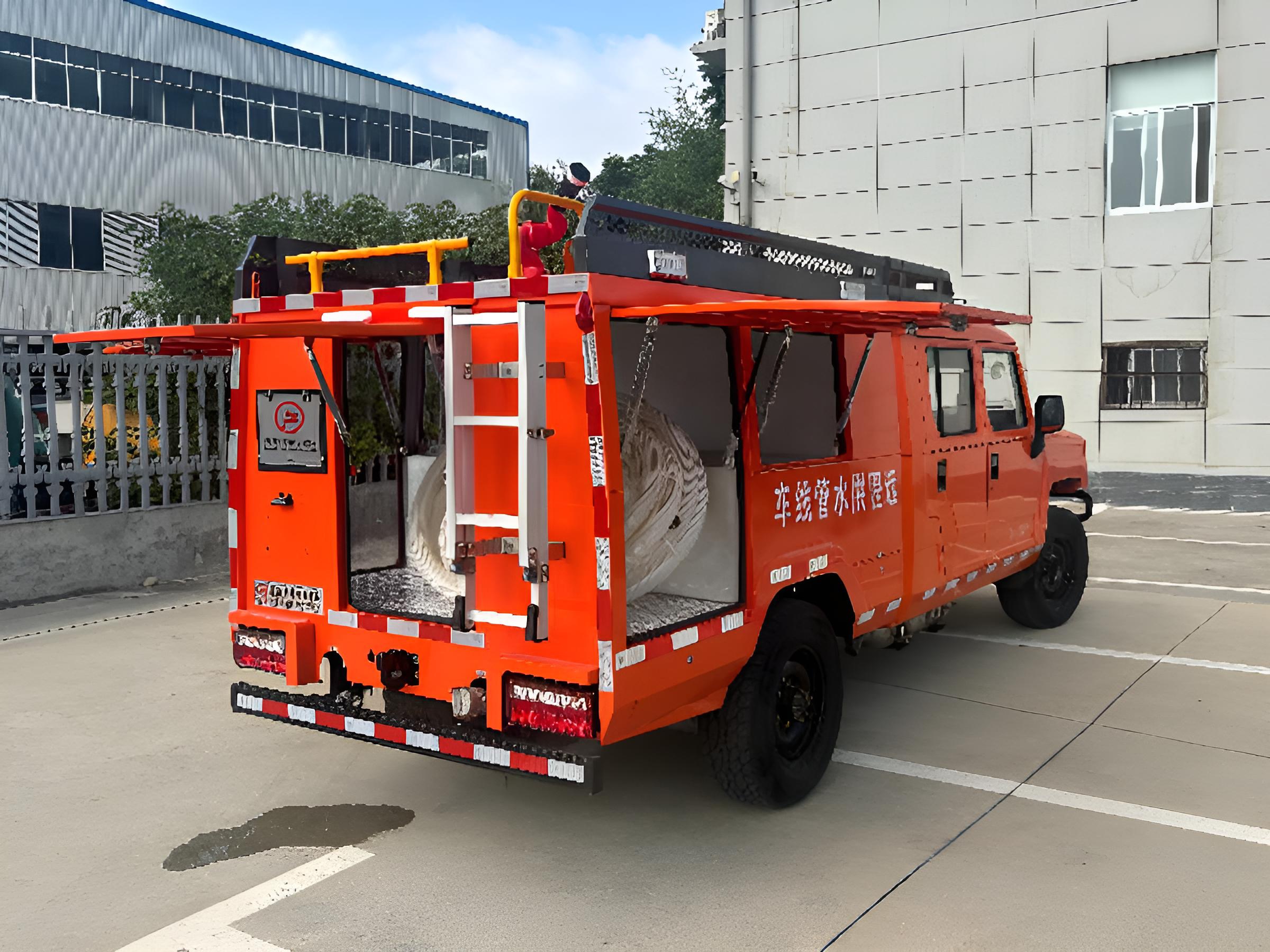 森林远程供水管线车