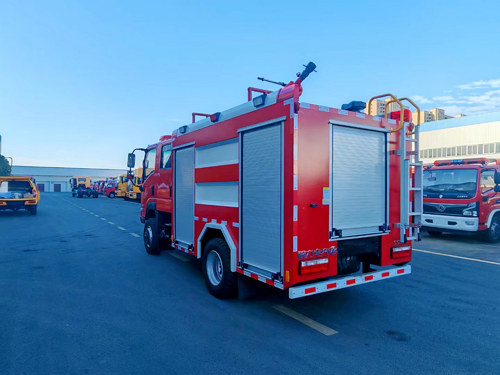 东风四驱3.5吨消防车
