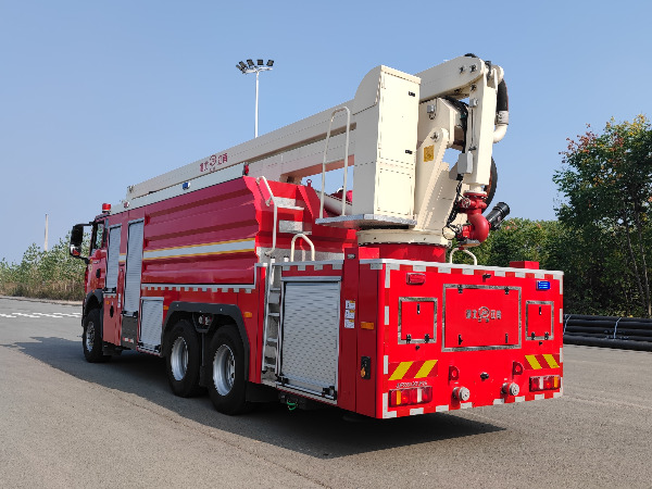 32米9吨高喷消防车