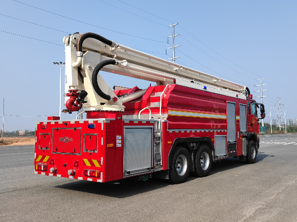 32米9吨高喷消防车