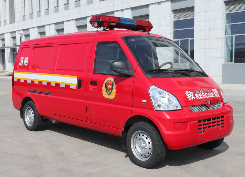 新东日牌YZR5020GXFPW0.42/W6型水雾消防车