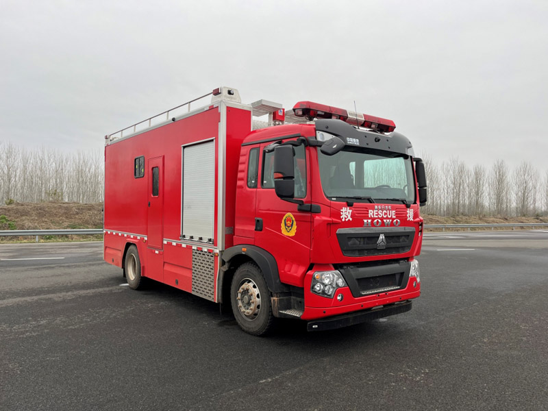 新东日牌YZR5130TXFQC60/H6型器材消防车