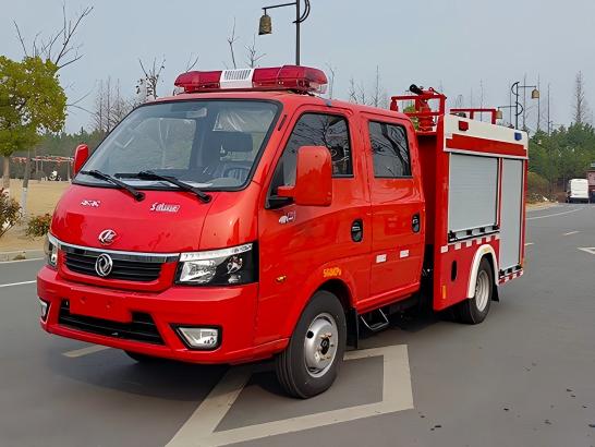 蓝牌东风途逸1吨水罐消防车
