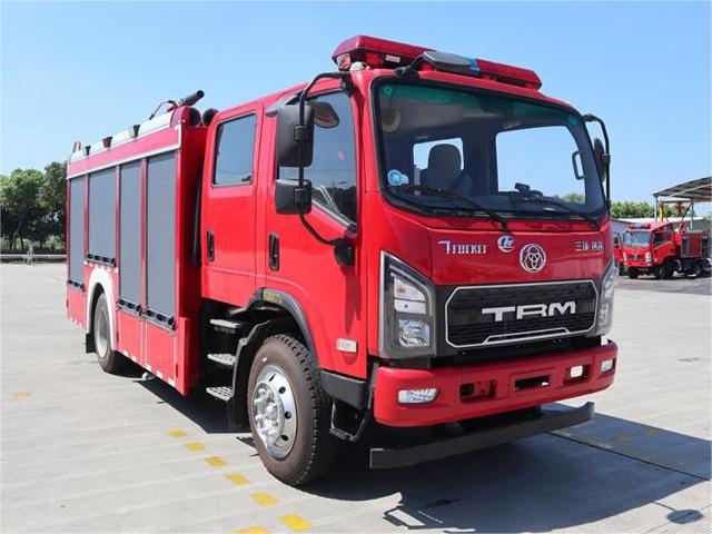三环6吨水罐消防车