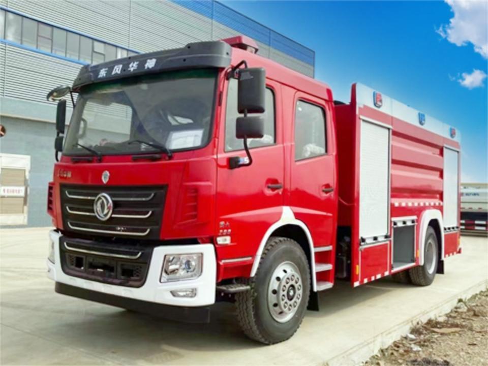 东风8吨泡沫消防车