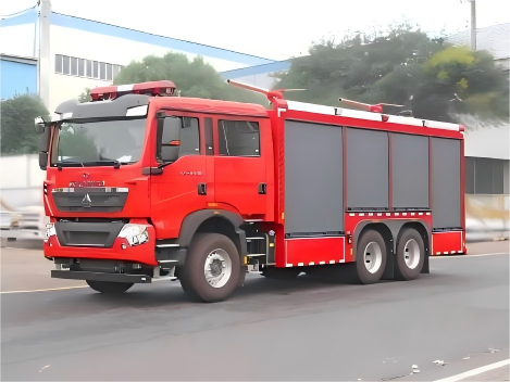 重汽6吨干粉消防车