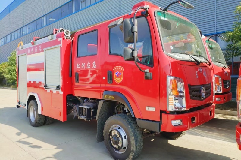 东风四驱3.5吨森林消防车