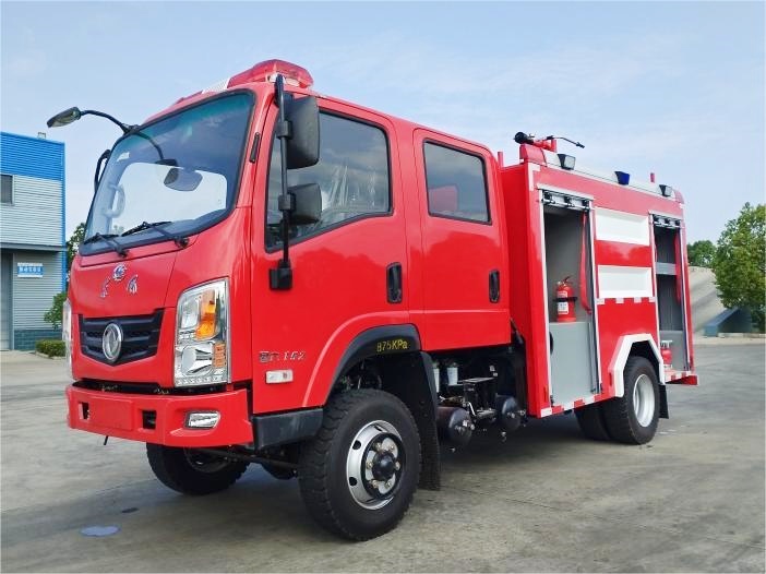 东风四驱3.5吨森林消防车