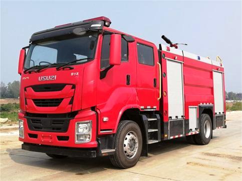 五十铃6吨水罐/泡沫消防车